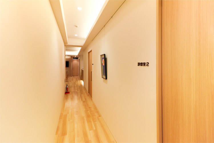 診察室2入口